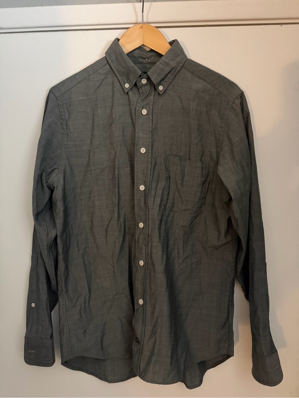 Taylor Stitch Men's Button-Down Shirt in Charcoal Gray